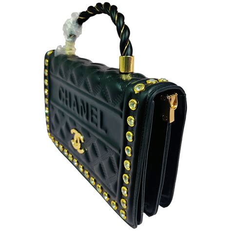 bolsa chanel negra 2022|Chanel 22 Mochila negra de piel de becerro brillante con  .